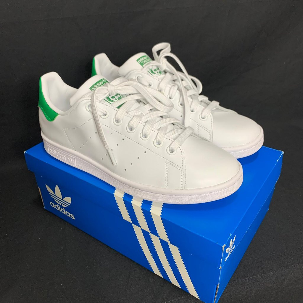 Adidas Stan Smith Whithe/Green Size: 7
